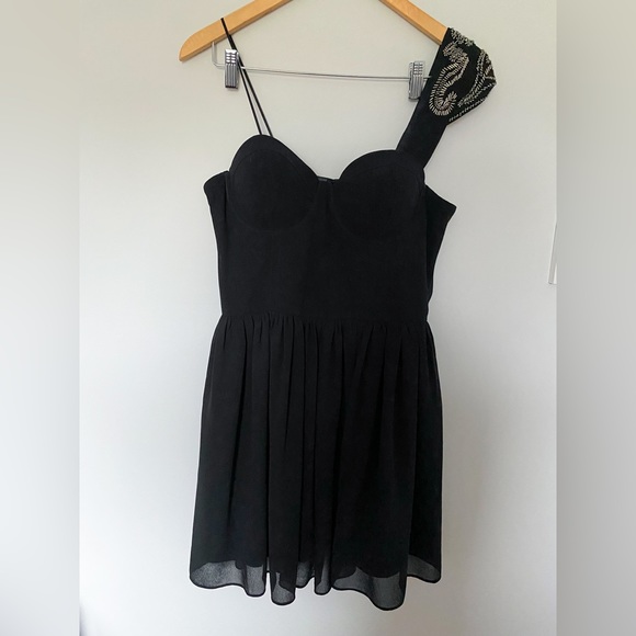 Guess beaded one shoulder cocktail dress - Picture 5 of 5